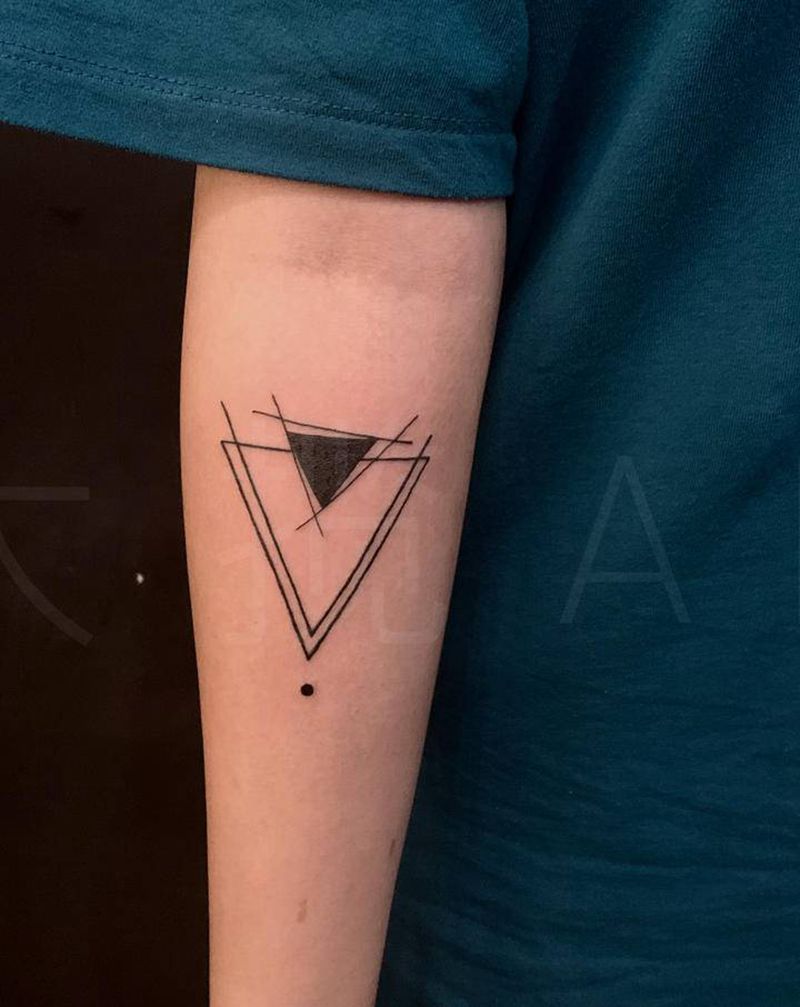 无纹身图片_手臂几何纹身图案