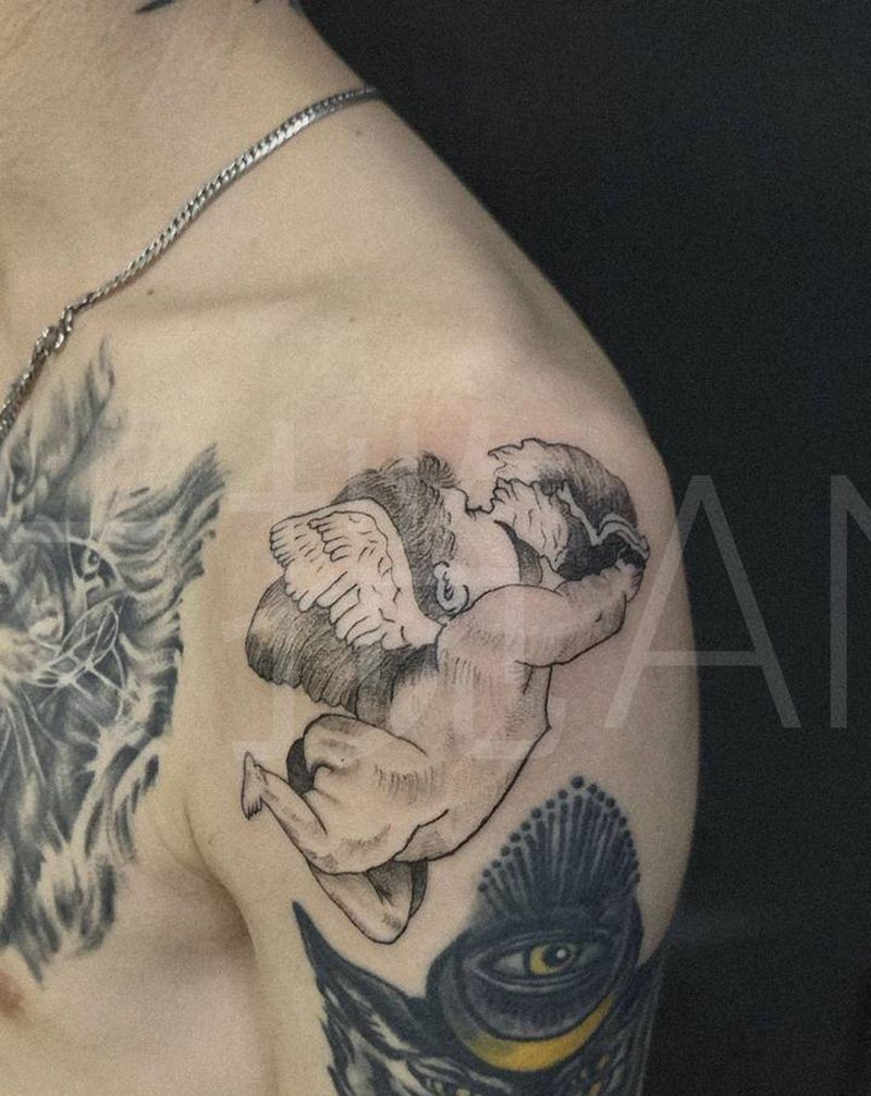 天使宝贝纹身图片_肩部纹身图案