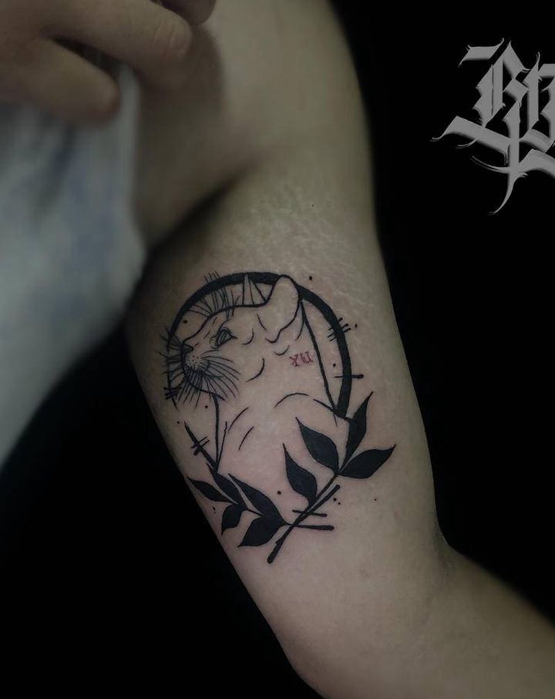 可爱猫咪纹身纹身图片_手臂点刺图腾纹身图案