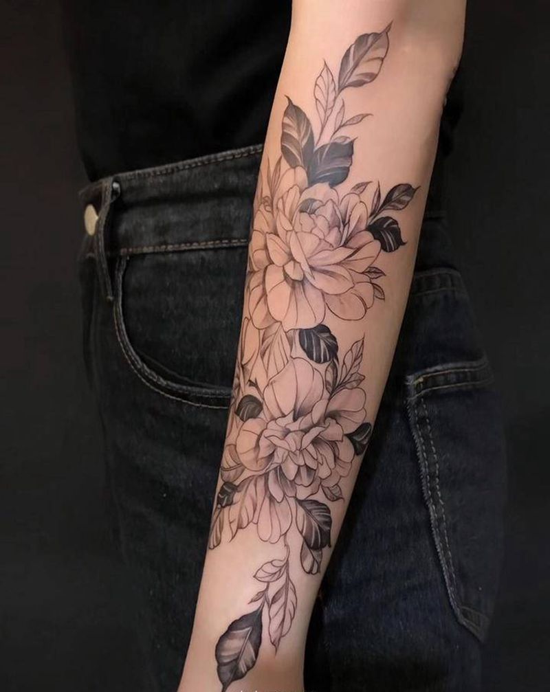 素素的花花纹身图片_手臂点刺素花纹身图案