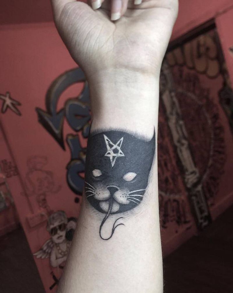 暗黑蛇猫纹身图片_手臂纹身图案