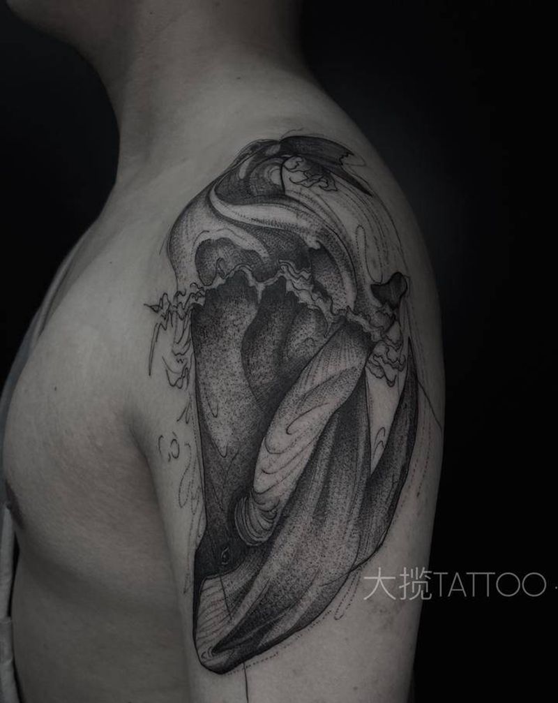 鲸鱼纹身图片_肩部纹身图案