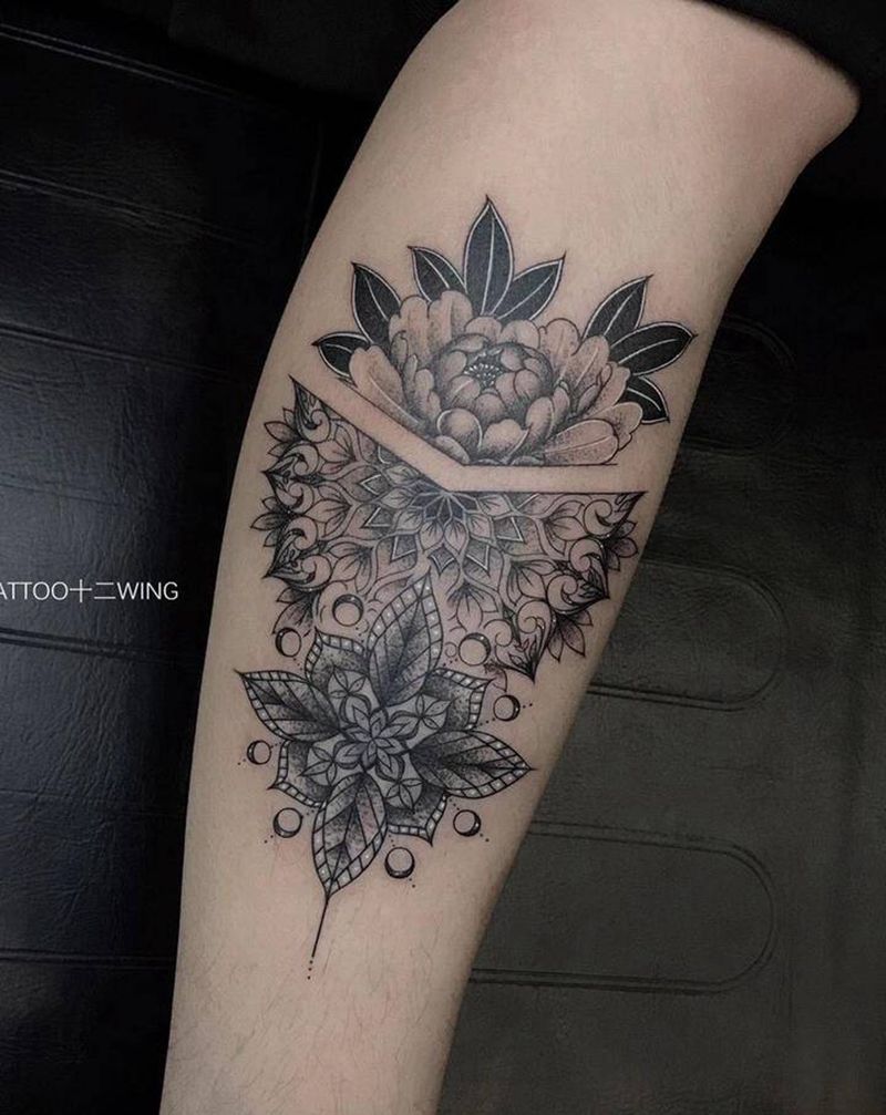 曼陀罗牡丹纹身图片_腿部图腾点刺纹身图案