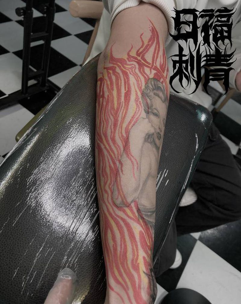 freehand暗黑花体纹身图片_手臂手部花体字暗黑纹身图案