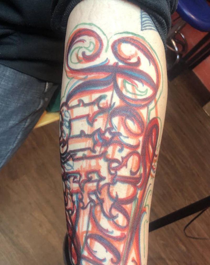 遮盖，花体字纹身图片_手臂花体字纹身图案