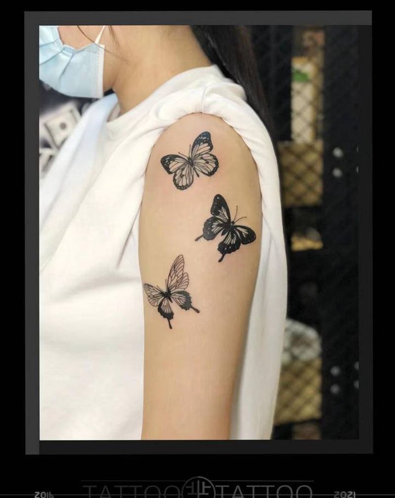 蝴蝶纹身图片_手臂纹身图案