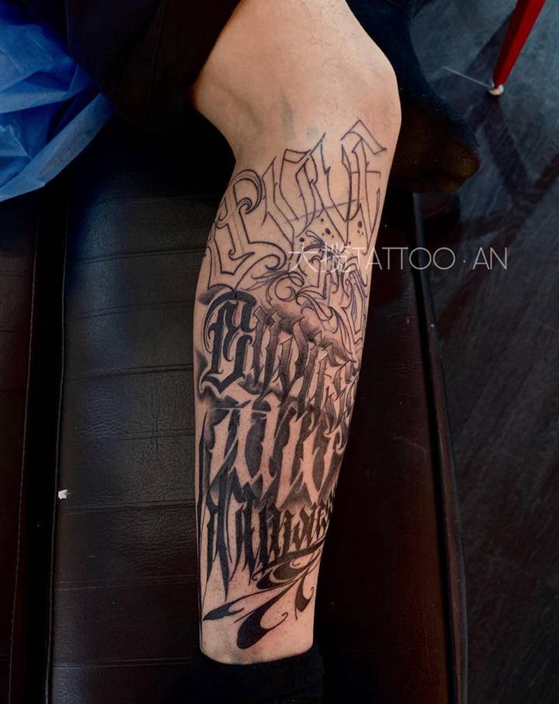 原创花体字/未完待续纹身图片_腿部花体字纹身图案