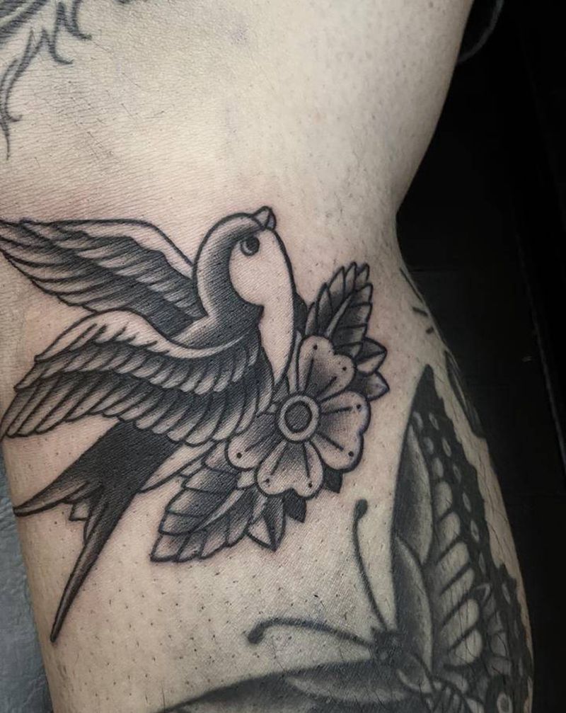 old school小鸟纹身图片_腿部Old School纹身图案