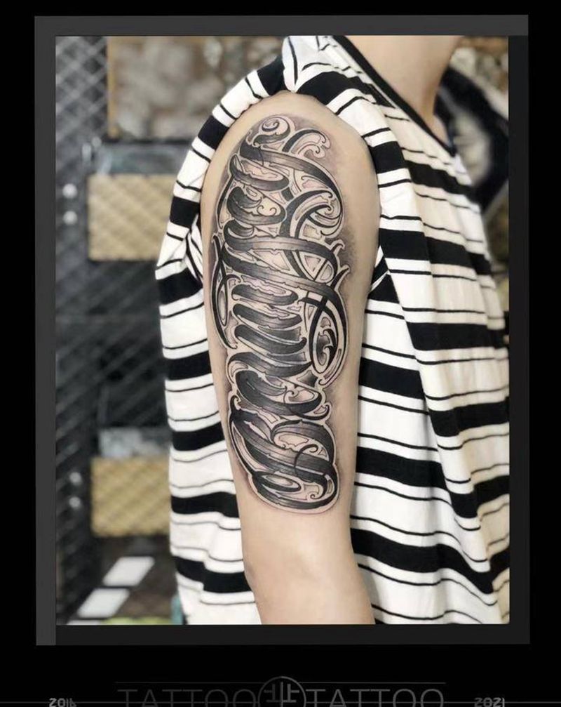 手臂花体纹身图片_手臂花体字纹身图案