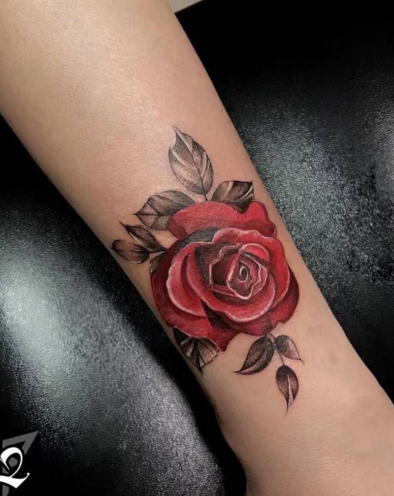 送给妈妈的玫瑰纹身图片_手臂欧美写实纹身图案
