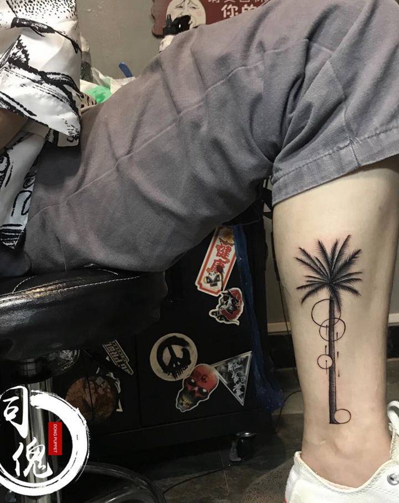 椰树纹身图片_腿部纹身图案