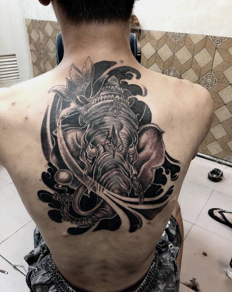 象神纹身图片_背部新传统纹身图案