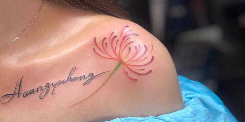 彼岸花纹身图片_肩部纹身图案