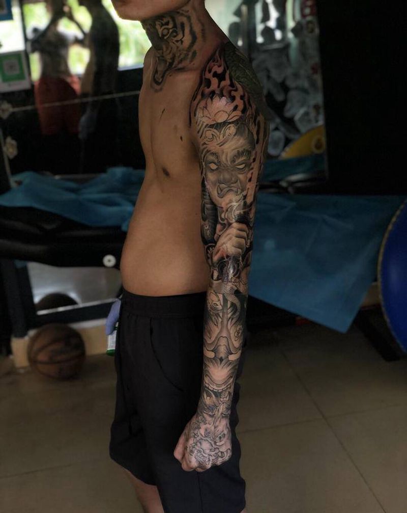 花臂未完纹身图片_手臂纹身图案