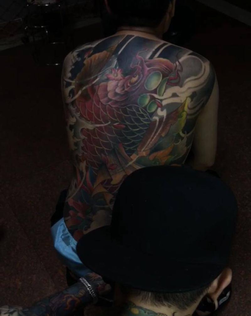 遮盖纹身图片_背部纹身图案