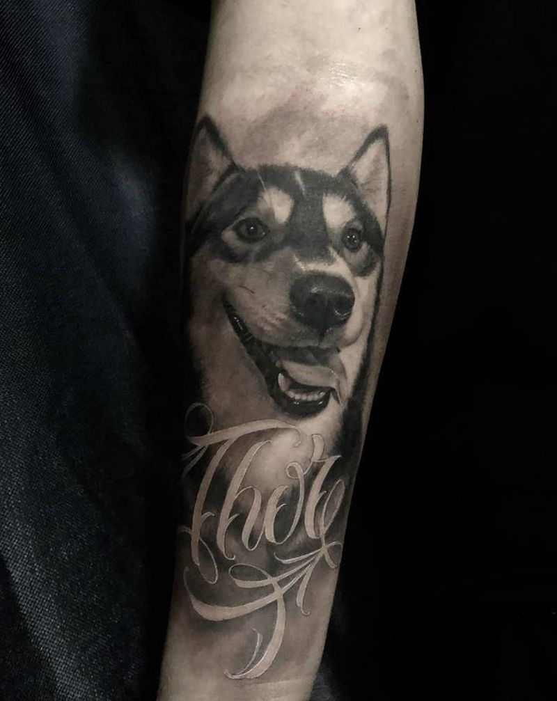 宠物狗哈士奇纹身图片_手部手臂欧美写实纹身图案
