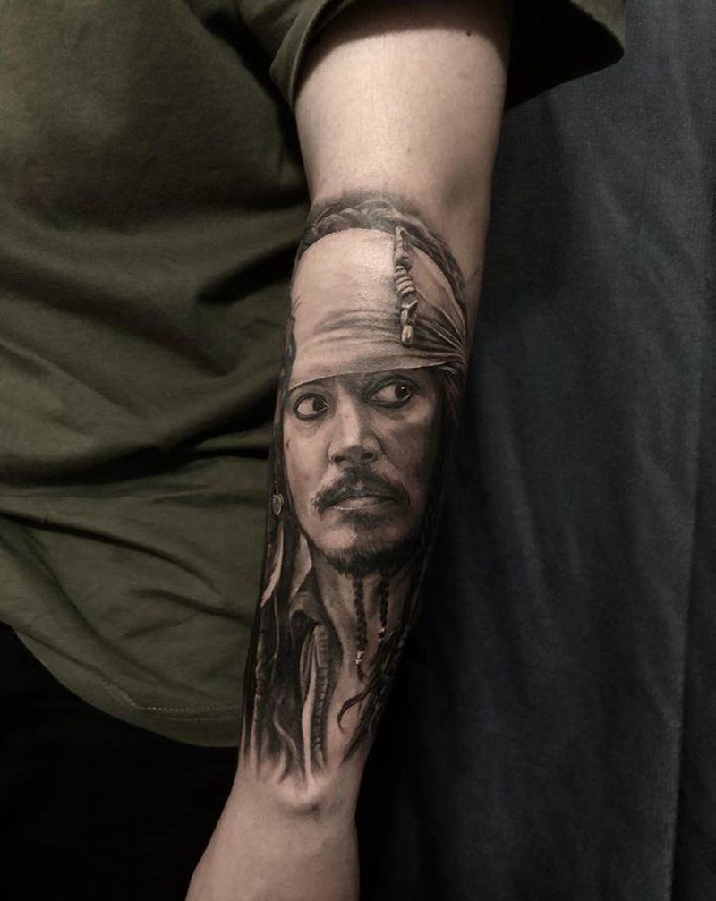 船长杰克纹身图片_手臂手部欧美写实纹身图案