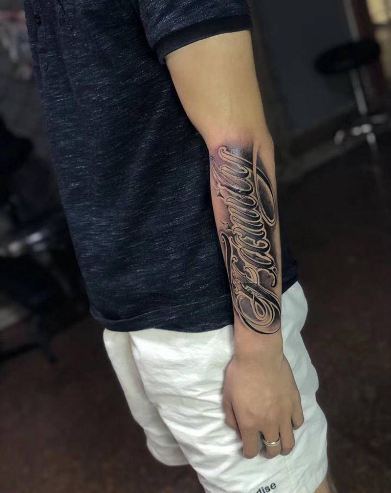 花体字盖疤纹身图片_手臂纹身图案
