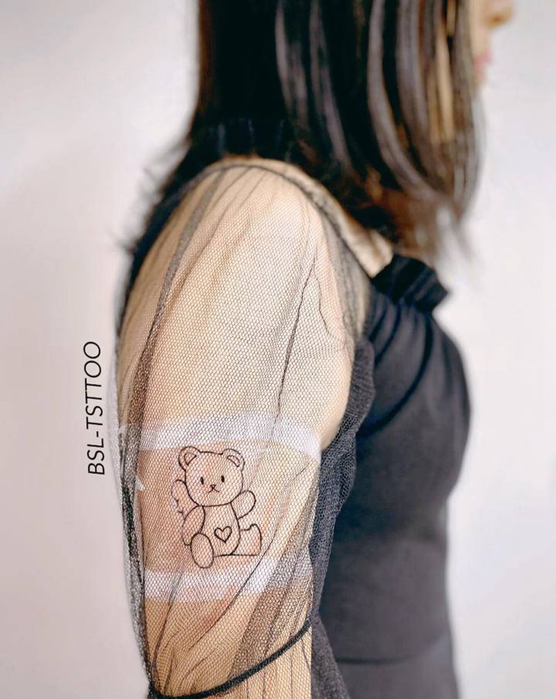 小清新：小熊纹身图片_手臂小清新纹身图案