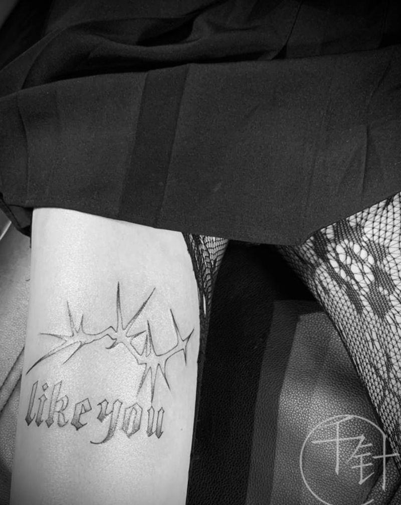 likeyou纹身图片_腿部花体字纹身图案