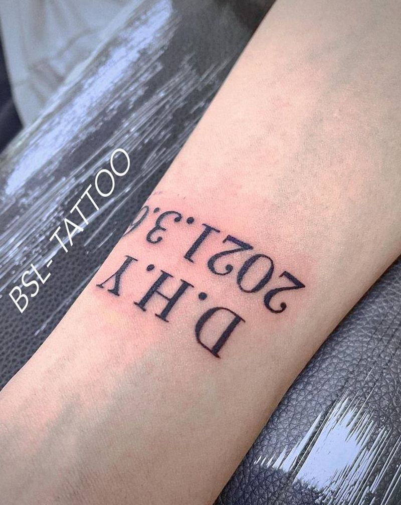 小清新：英文字纹身图片_手部点刺英文字纹身图案