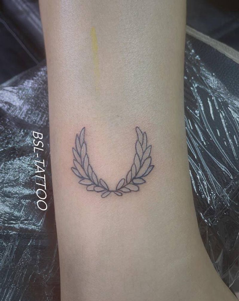 小清新：桂冠纹身图片_腿部几何小清新纹身图案