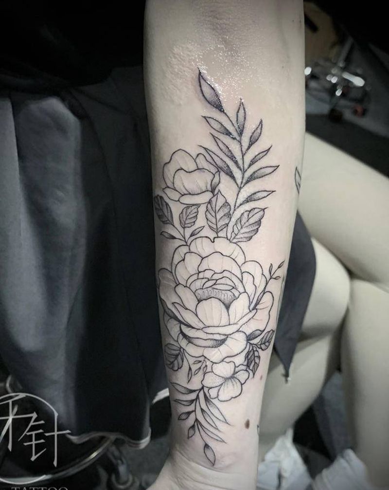 ins风-素花纹身⚜️纹身图片_手部几何花体字纹身图案