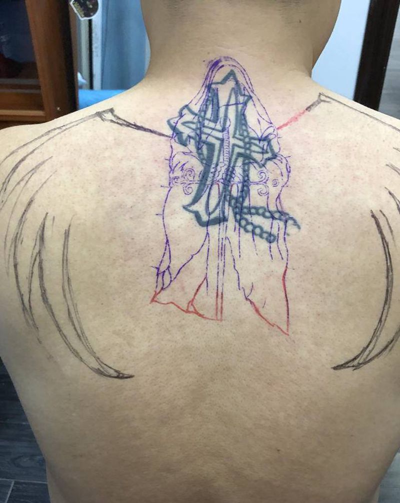 遮盖纹身图片_肩部纹身图案