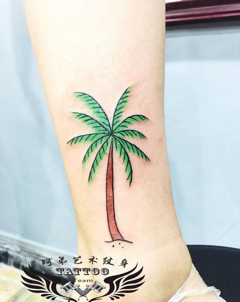 椰子树纹身图片_腿部纹身图案
