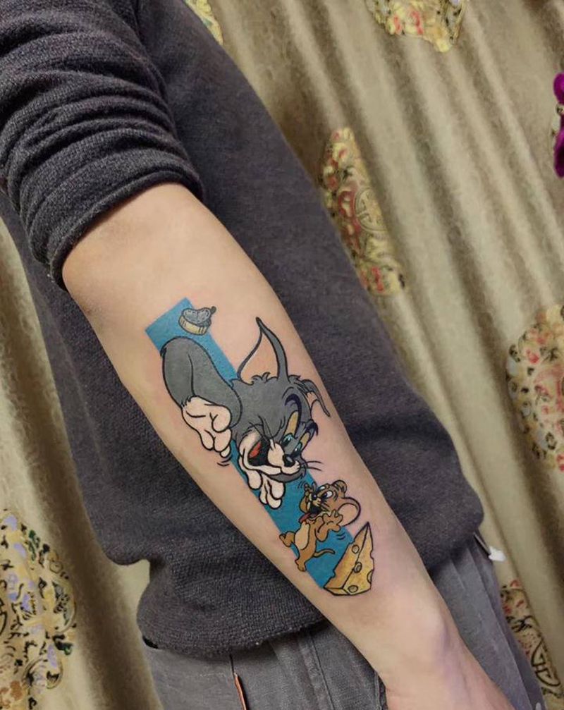 《汤姆和杰瑞》纹身图片_手臂New School水彩纹身图案