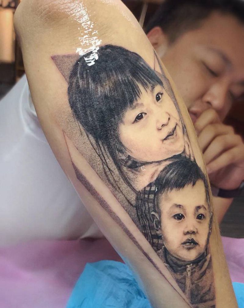 写实肖像纹身图片_手臂欧美写实点刺肖像写实纹身图案