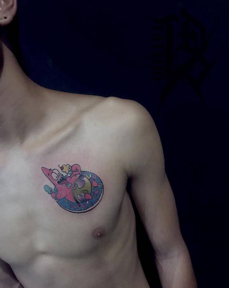 派大星纹身图片_手部胸部纹身图案