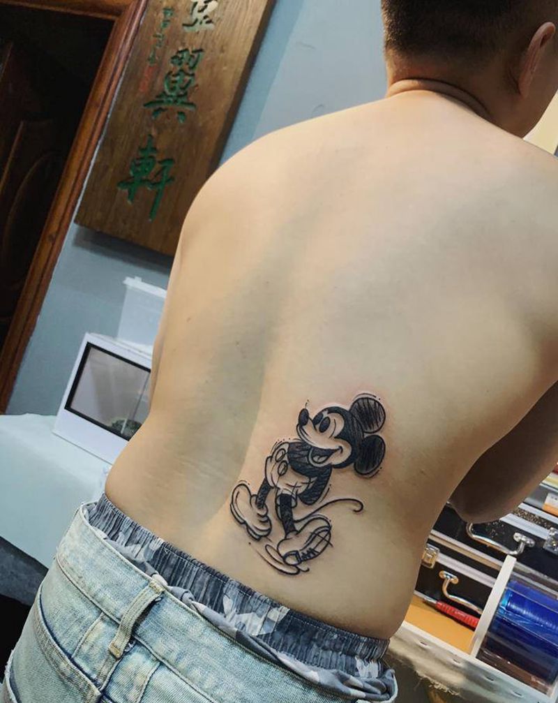 卡通手绘纹身纹身图片_背部New School纹身图案