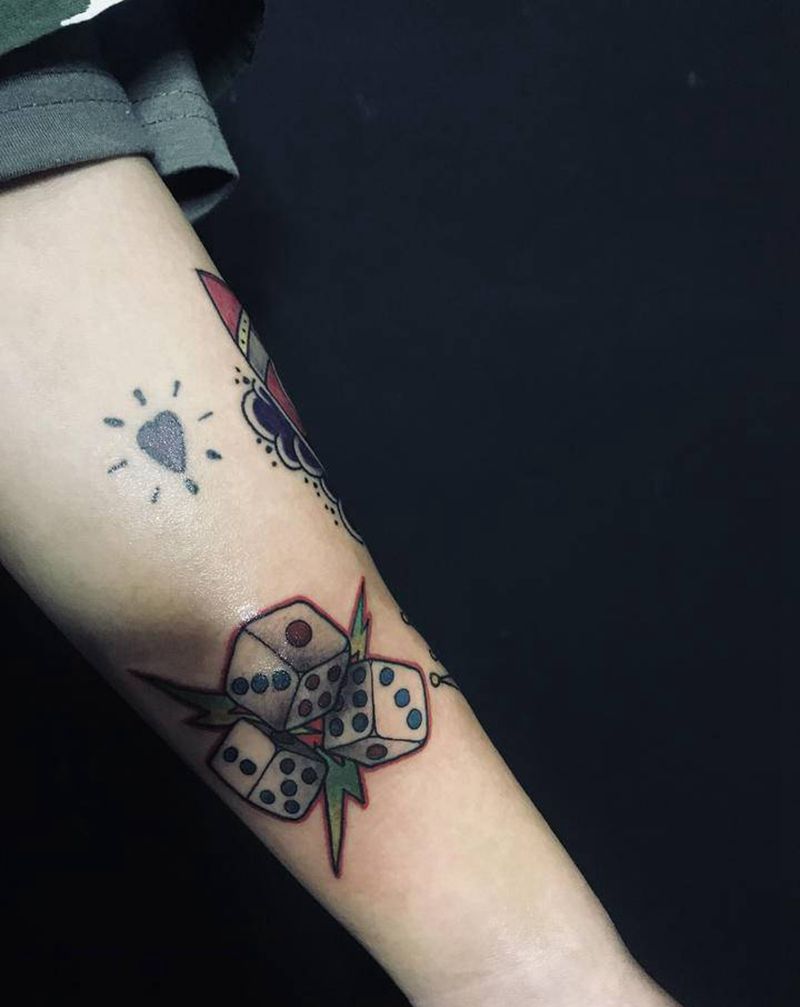 骰子纹身图片_Old SchoolNew School纹身图案