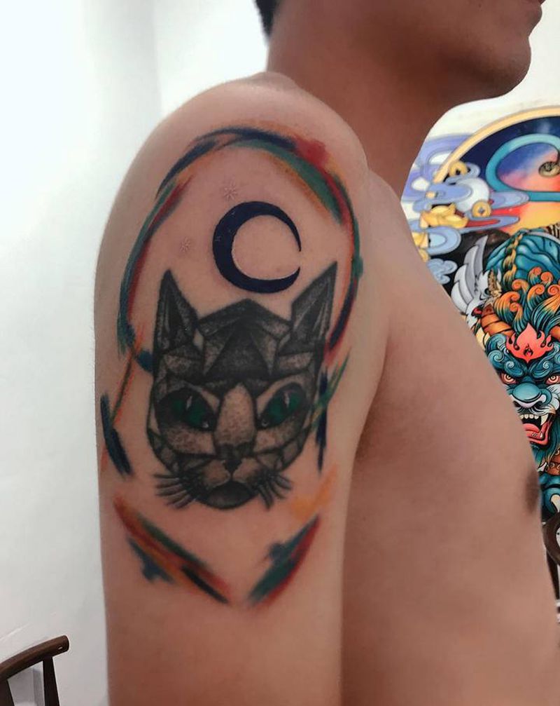 加点小彩纹身图片_肩部点刺水彩纹身图案