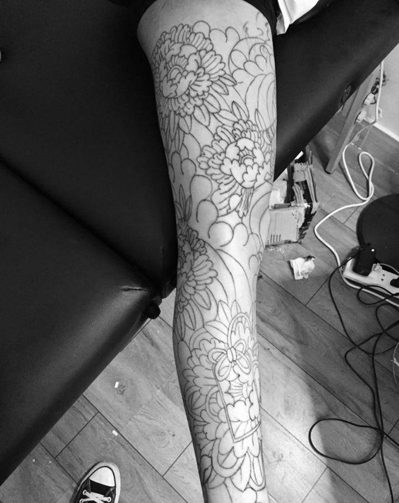 老传统花腿线条 下次继续纹身图片_腿部新传统老传统纹身图案