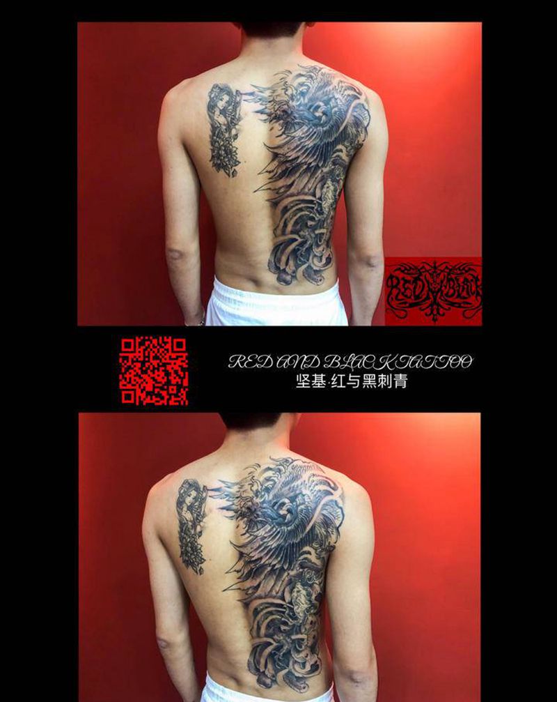 右半背遮盖纹身图片_背部新传统纹身图案