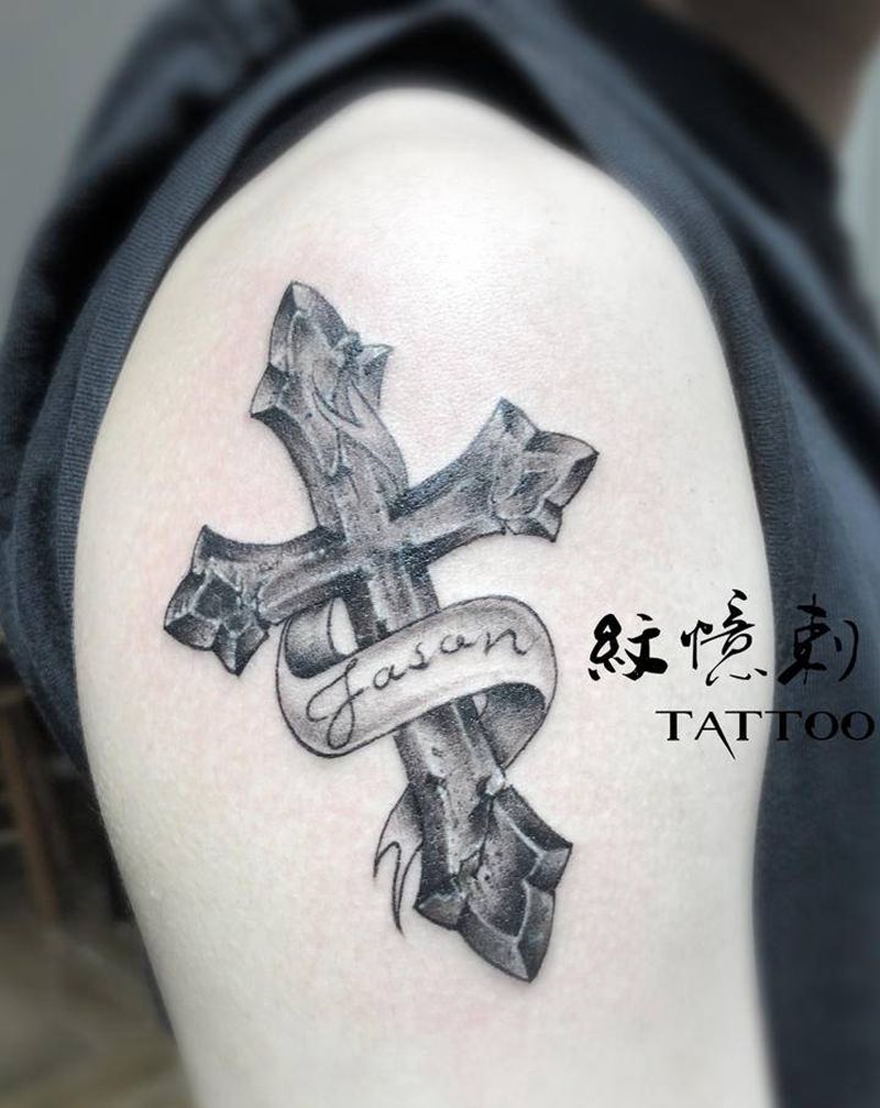 十字架纹身图片_手臂纹身图案