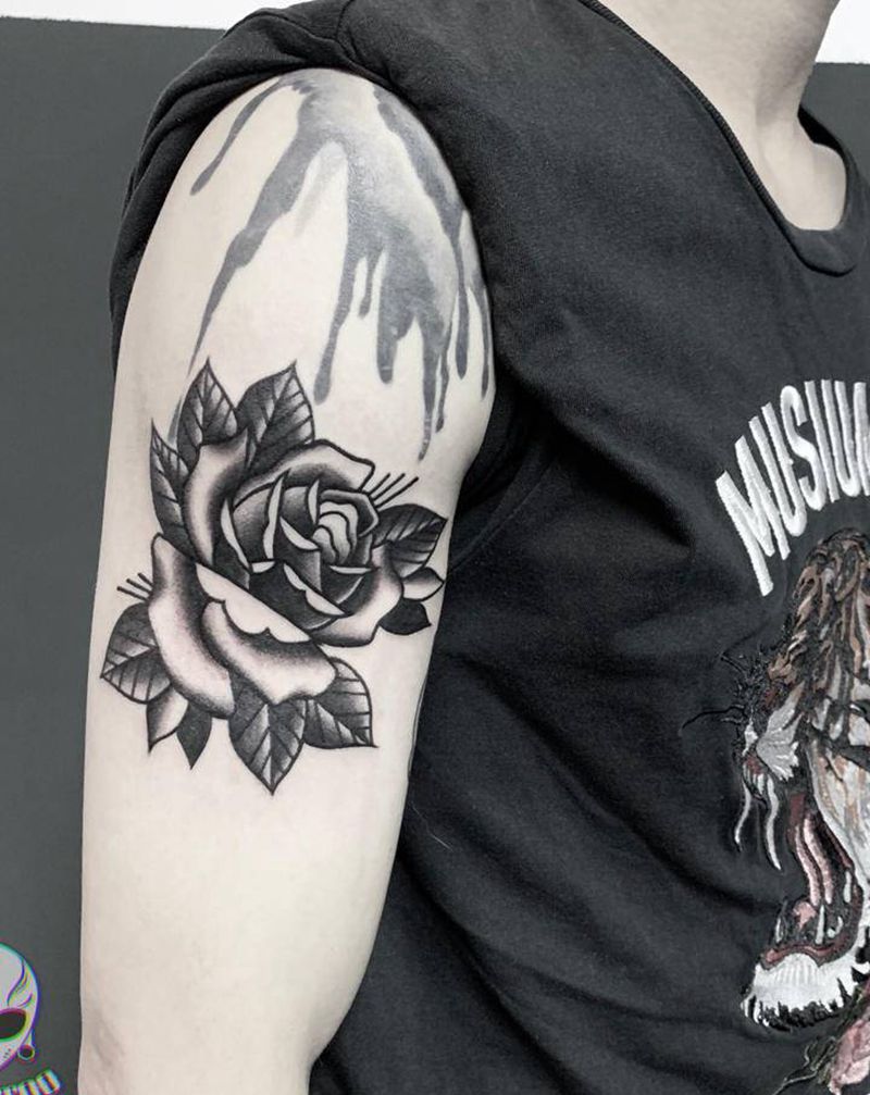 school玫瑰纹身图片_手臂Old School纹身图案