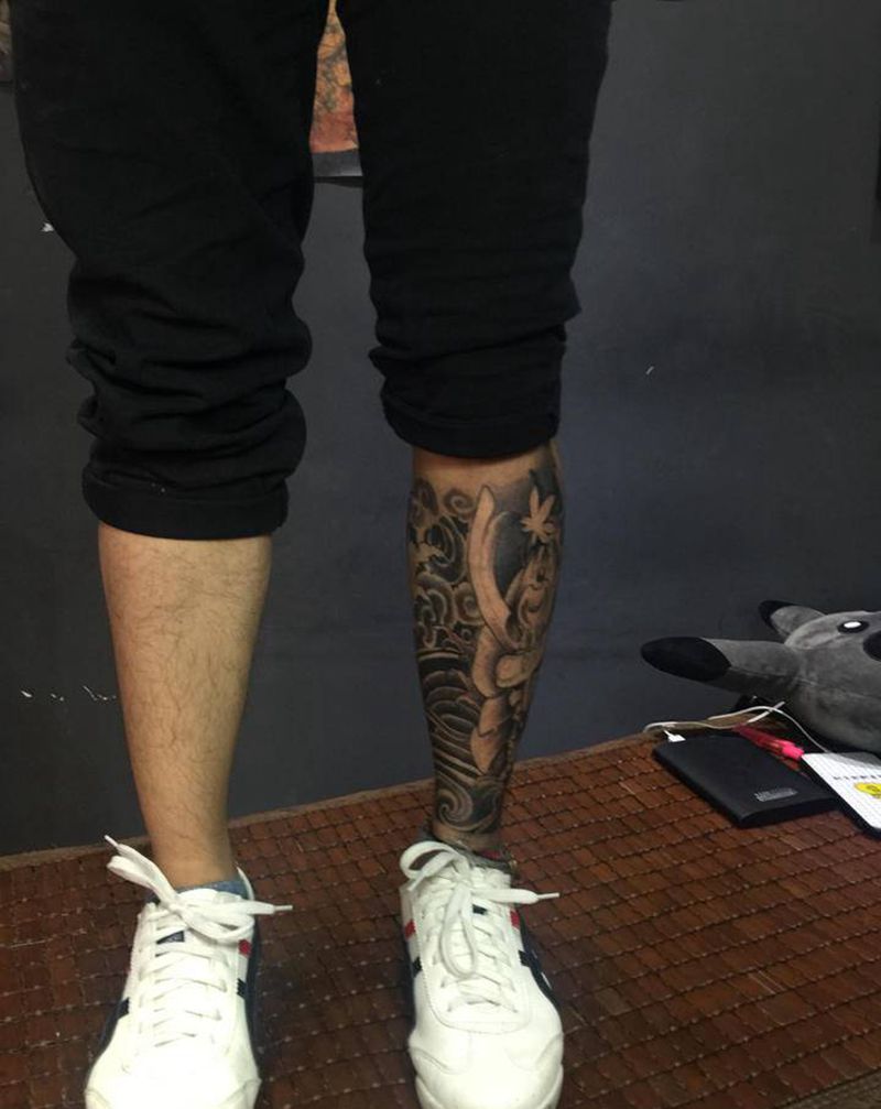 包腿鬼武纹身图片_脚部腿部新传统纹身图案