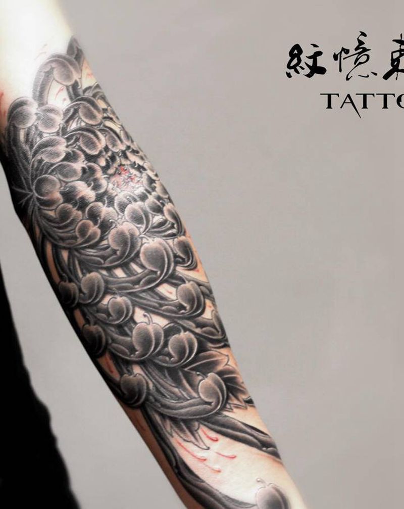菊花纹身图片_手臂新传统菊花纹身图案