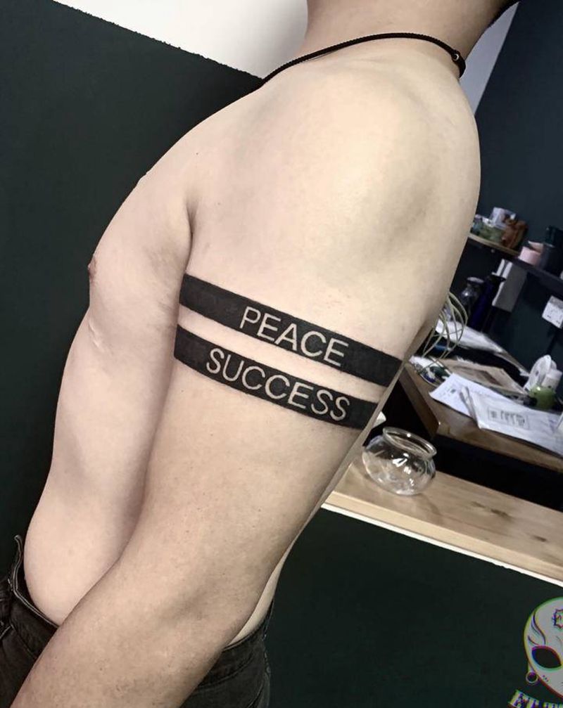 臂环纹身图片_手部手臂纹身图案