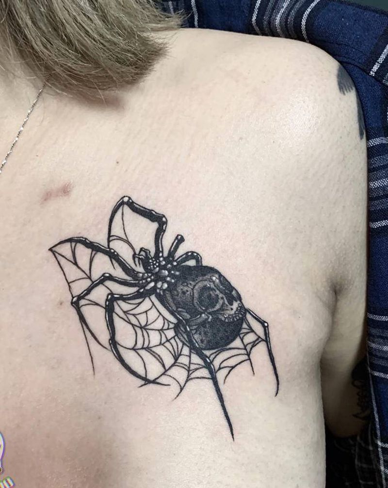 暗黑蜘蛛纹身图片_胸部暗黑纹身图案