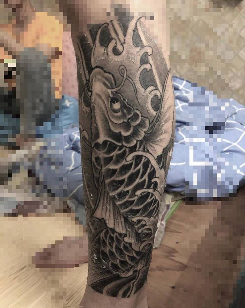 鱼.纹身图片_脚部新传统纹身图案