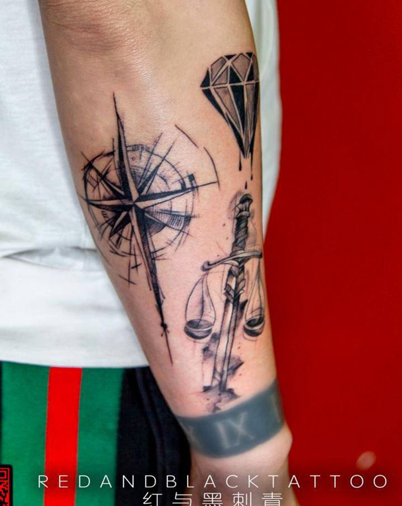 花臂拼接纹身图片_手臂Old SchoolNew School纹身图案