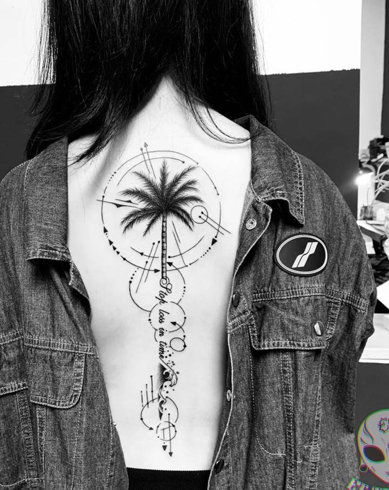 脊椎椰树纹身图片_背部纹身图案