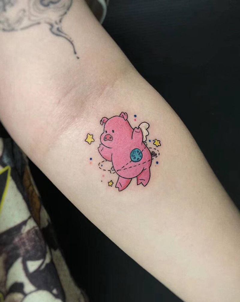 粉猪猪纹身图片_手臂New School纹身图案