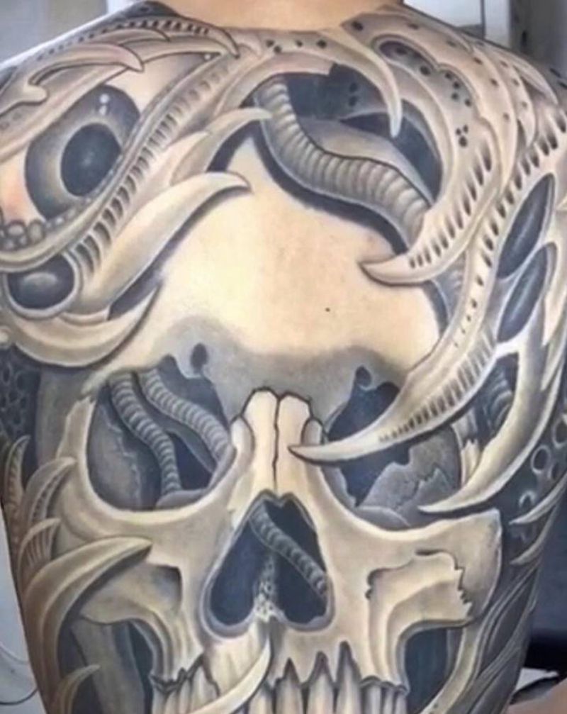 3D满背纹身图片_背部欧美写实纹身图案