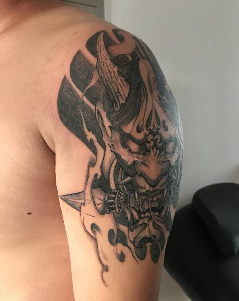 般若纹身图片_手臂点刺新传统纹身图案