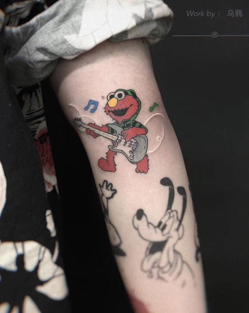 芝麻街：艾摩纹身图片_手臂纹身图案
